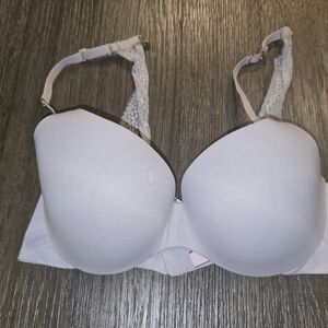 Victoria Secret Sz. 32D Lavender Bra